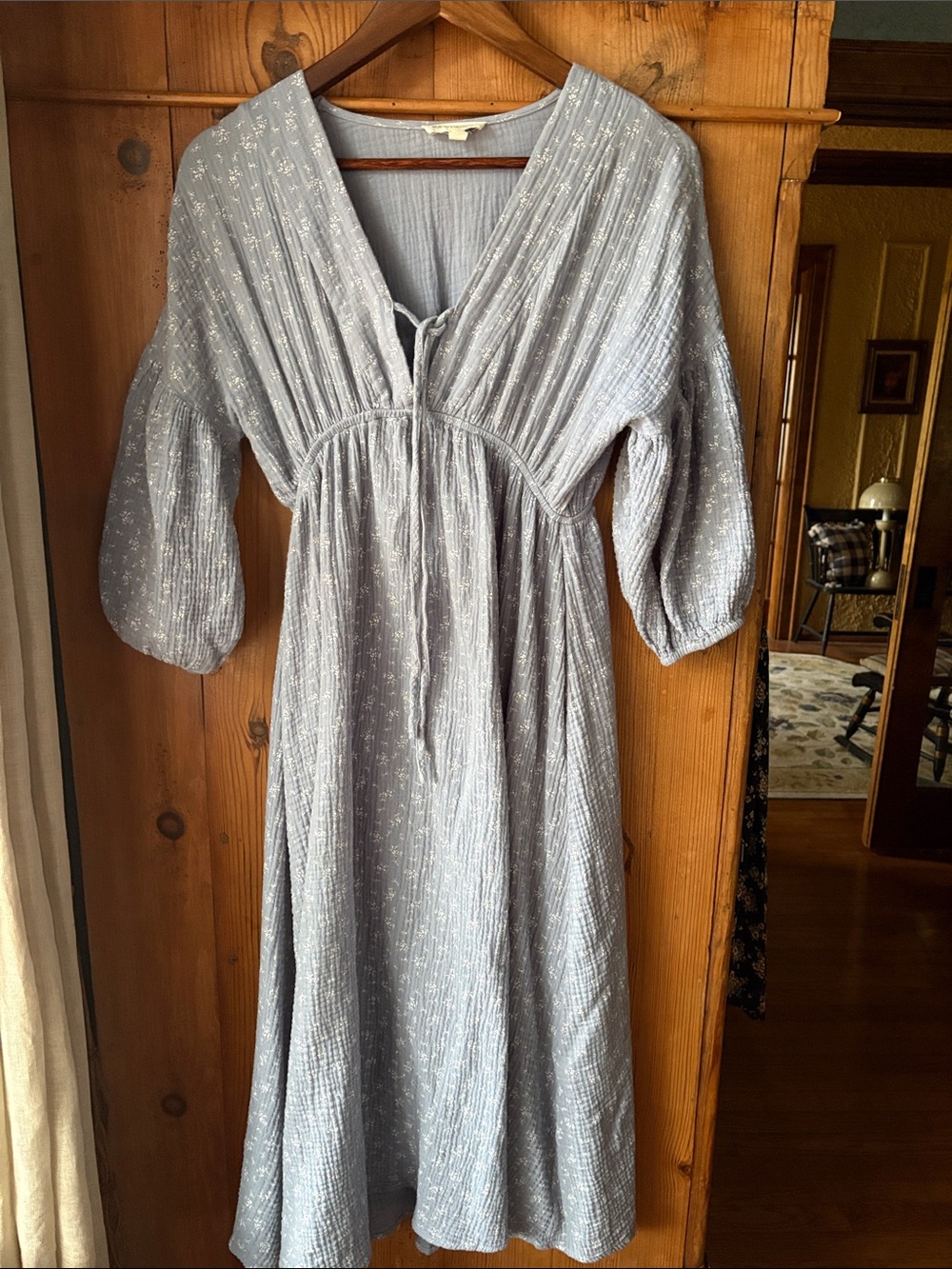 Tie-Front Light Gray Midi Dress with V-Neck